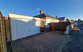 3 Harbord Road